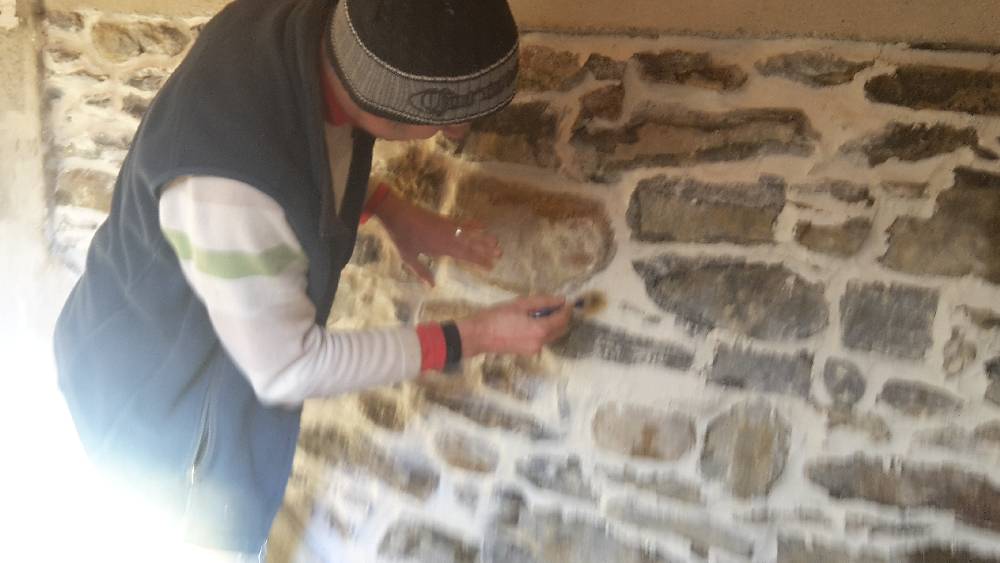 verfugen mit Pinsel, Schwamm